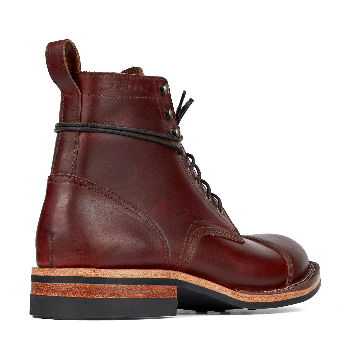 Tukano in Tan