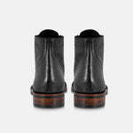 Wanes in Black