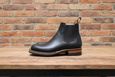 Chelsea in black sizing exchange (38E) (5US E)