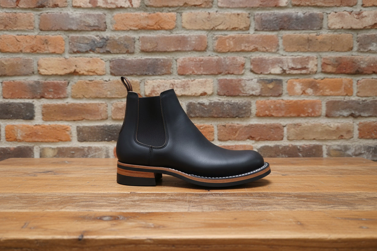 Chelsea in black sizing exchange (38E) (5US E)