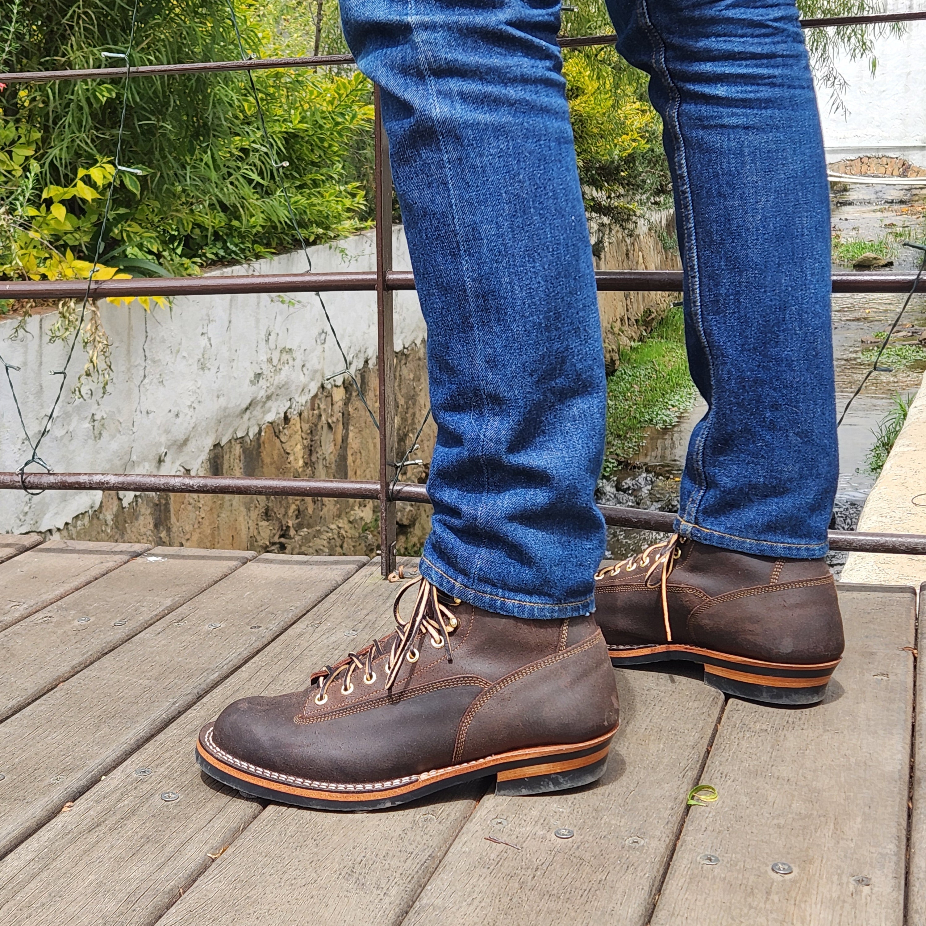 Lace to toe · Waxed Suede · Brown
