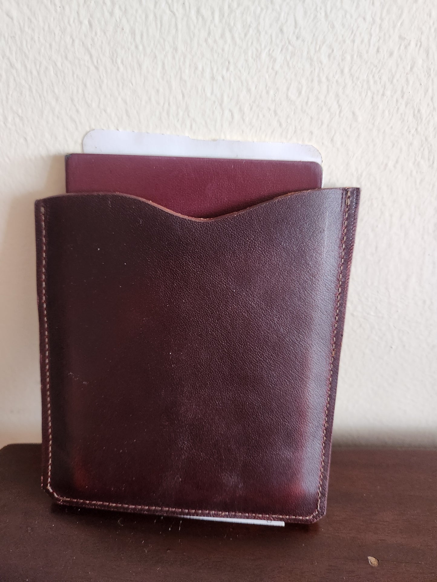 3 in 1 · Passport Holder · Oiled Latigo