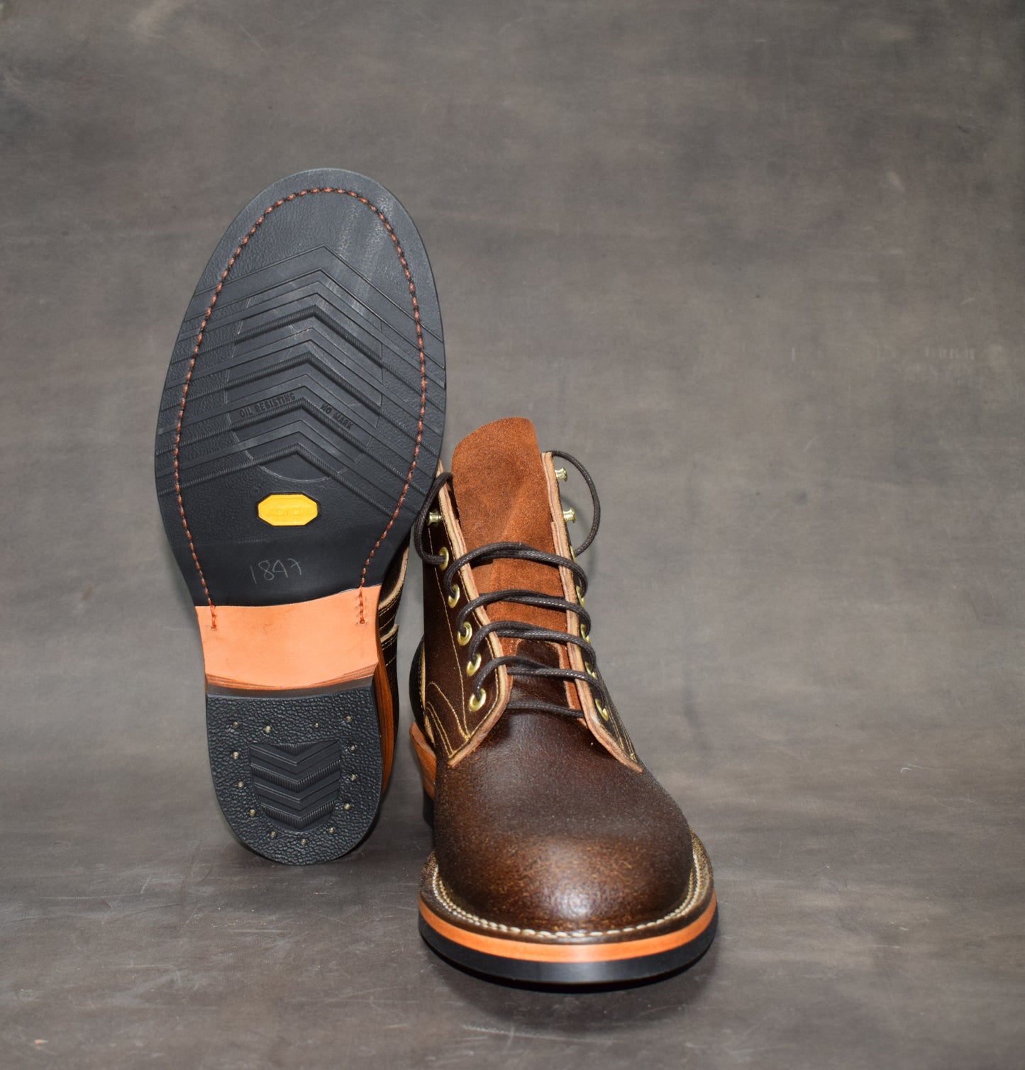 Wanes in Cinnamon ( Brand new) 43E/10E