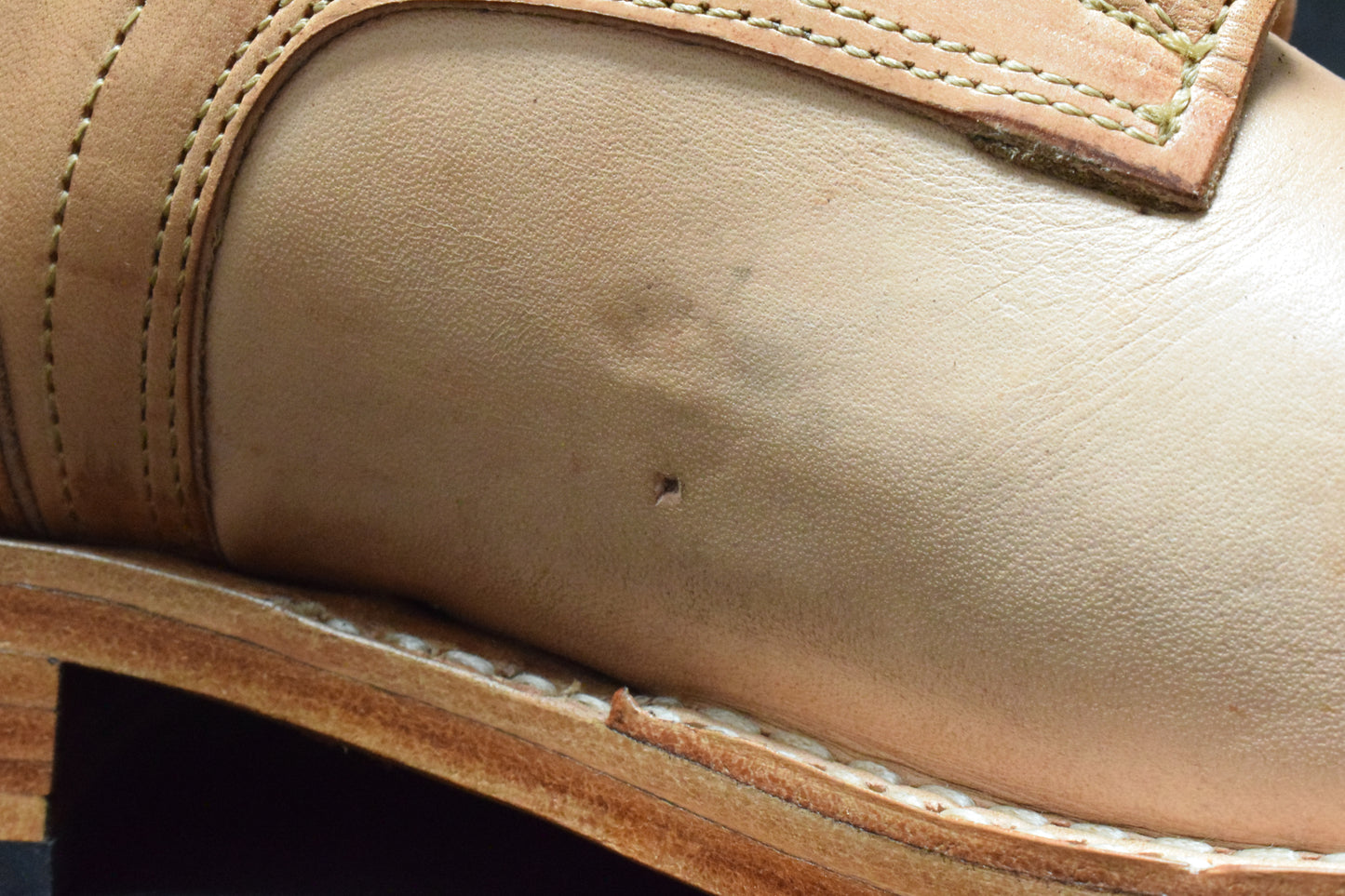 Wanes in natural (awl hole ) 41.5 EE /8.5 EE