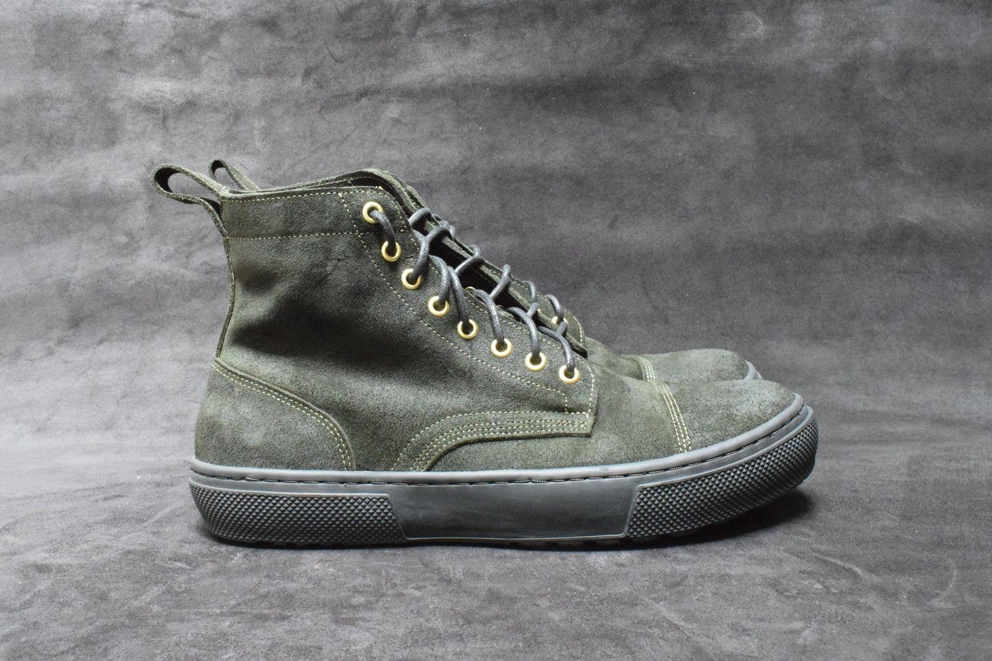 Tukano V2 Urban 42 / 9 sneaker size