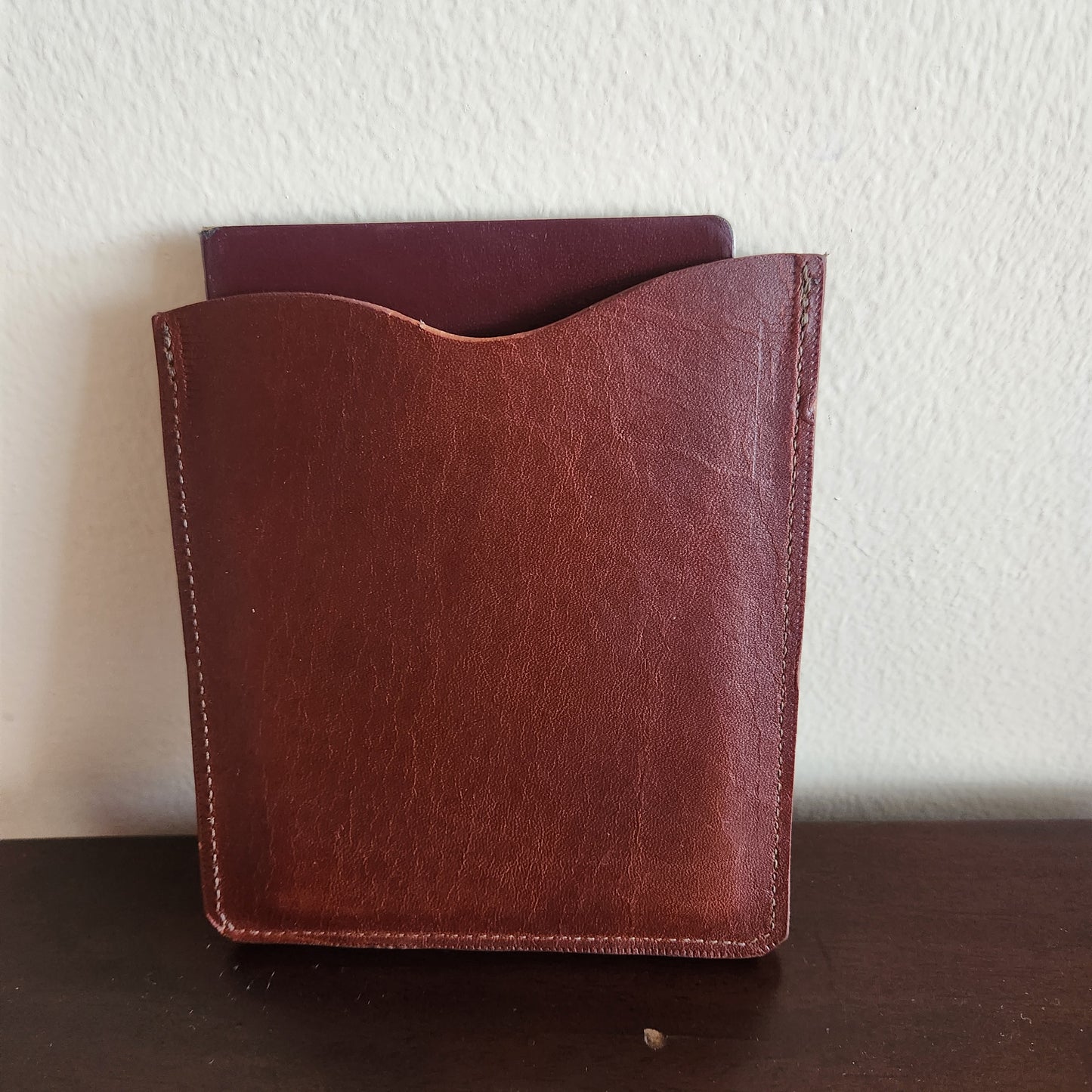 3 in 1 · Passport Holder · Oiled Latigo