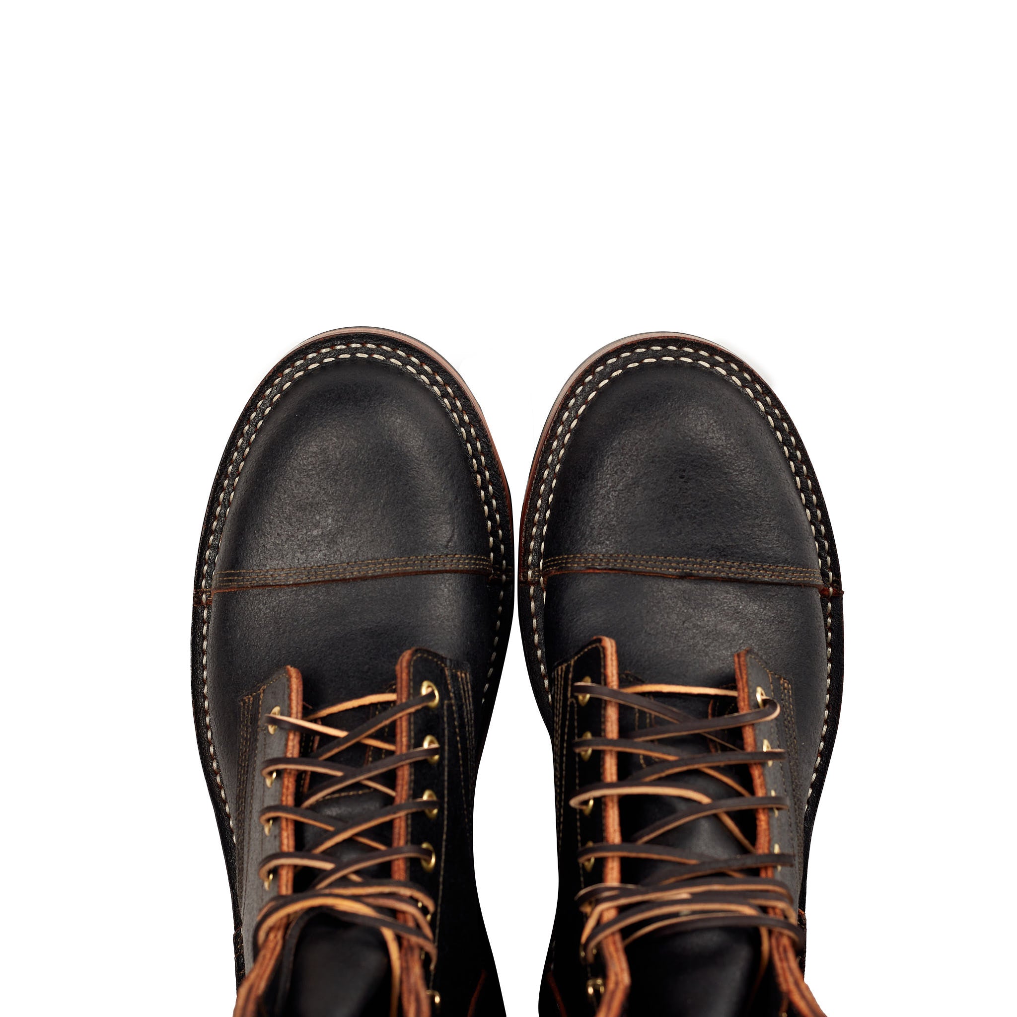 Tukano V2 8" · Waxed Flesh · Black Nut Core