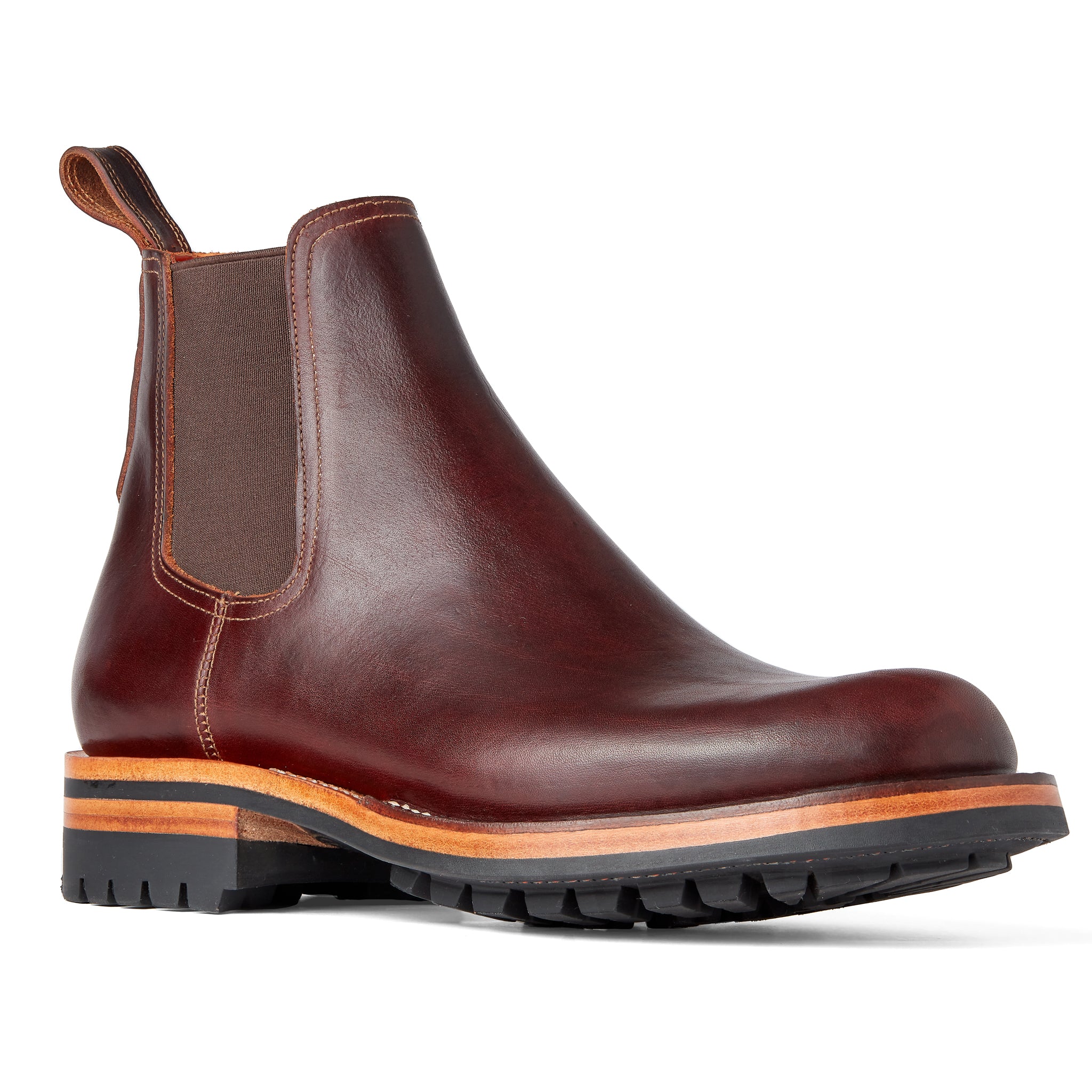 Isidro Chelsea · Oiled Latigo · Chestnut
