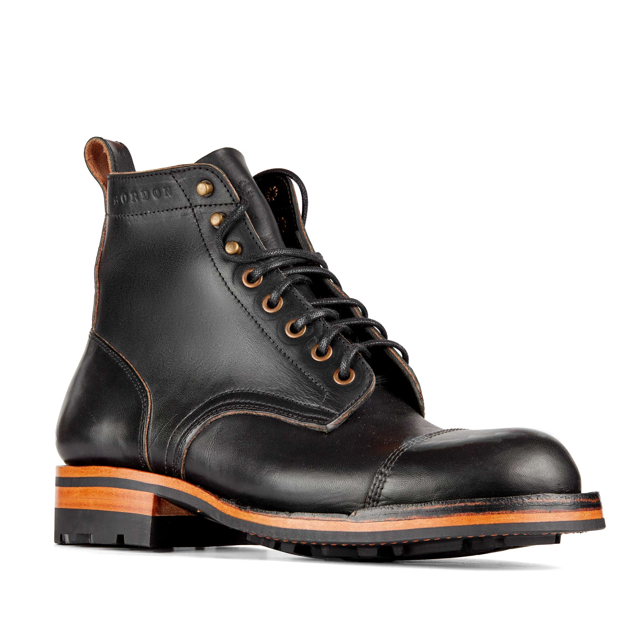 Tukano V2 · Oiled Latigo · Black
