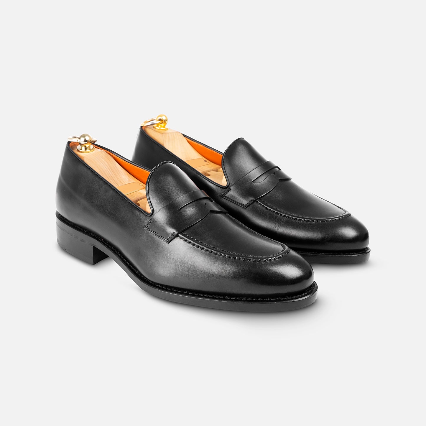 Loafers in black